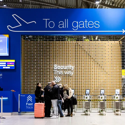 MOB krijgt weer gelijk: luchthavens Rotterdam en Eindhoven moeten toch vergunning aanvragen