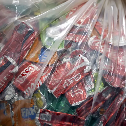 Supermarkten en verpakkingsindustrie benadelen consumenten jaarlijks voor ruim 100 miljoen euro