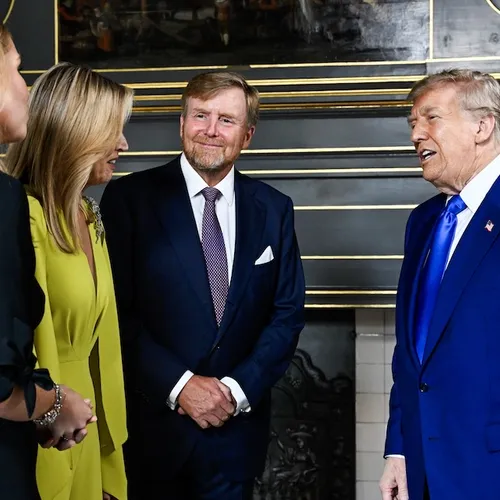 Premier Jetten en de koning dineren bij Trump, terwijl Iran bloedt