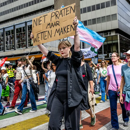 Misschien moeten vrouwen hun eigen politieke partij oprichten