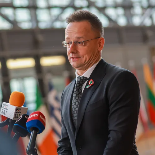 Hongaarse buitenlandminister belde inhoud EU-overleggen door naar het Kremlin