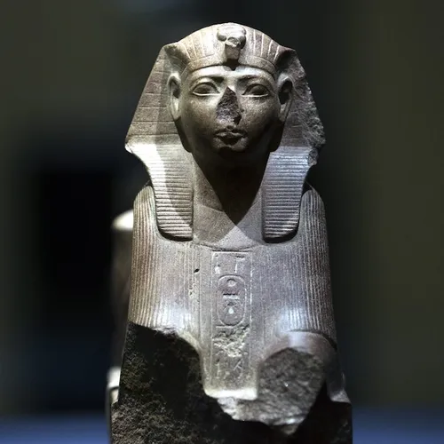 Nederland geeft gestolen beeld terug, maar aan de verkeerde