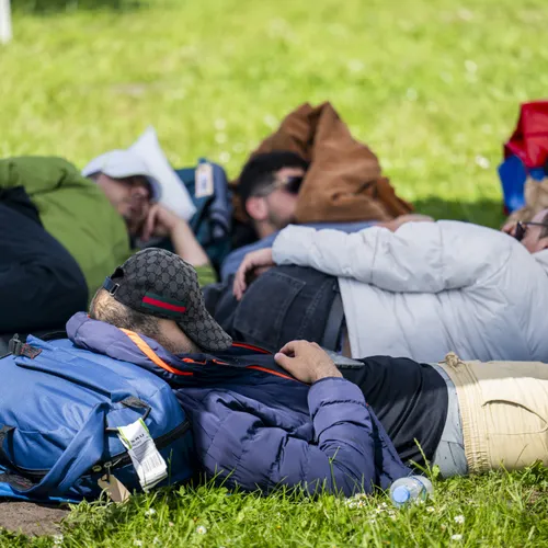Gevlucht uit de ene hel… naar de andere