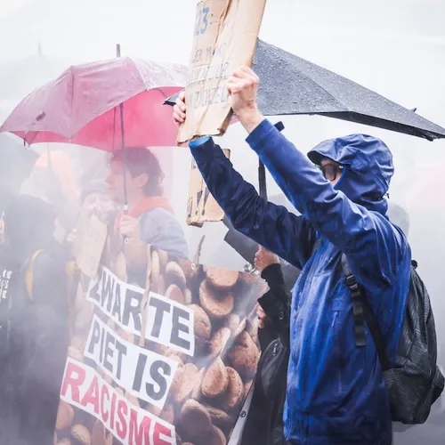 KOZP heft zichzelf op 'wegens succes', terwijl racisme overal in opmars is