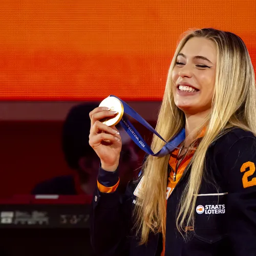 Wanneer zou Jutta Leerdam naar de beurs gaan?