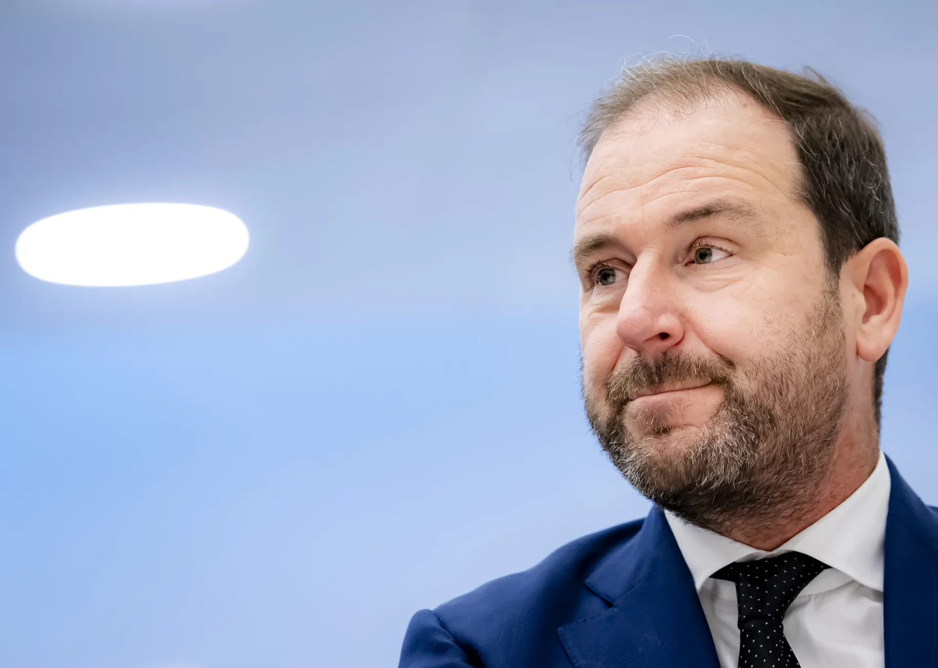 Afbeelding van Asscher op ramkoers bij FNV, liquideert arbeidersdemocratie