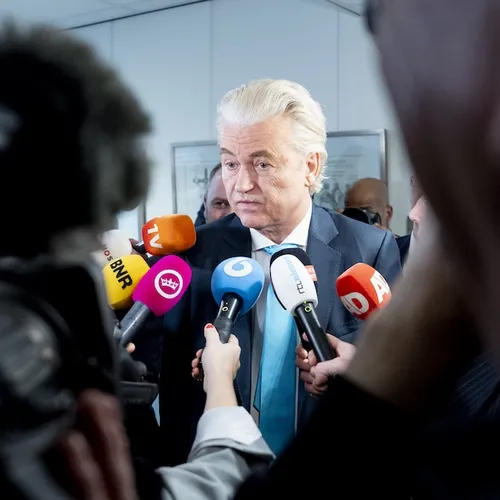 Grote opstand in PVV-fractie tegen dictatuur Wilders, zeven leden splitsen af