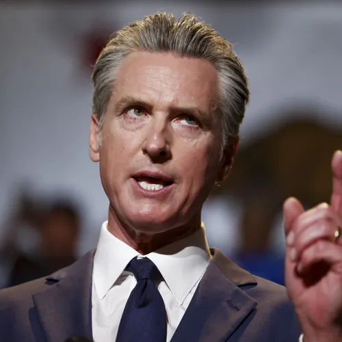Californische gouverneur Newsom kan het 'zielige' geslijm van wereldleiders bij Trump niet meer verdragen
