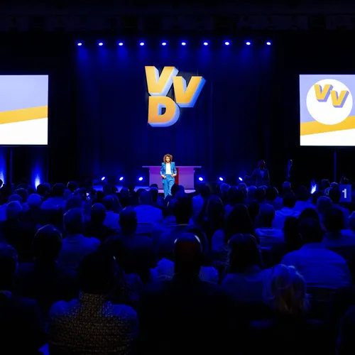 VVD: links moet meer werk maken van uitbuiting