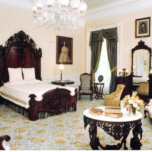 Waar moeten de koning en zijn vrouw slapen? Vraagt P.murt zich af