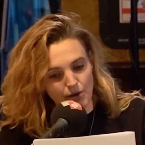 Dilan Yesilgöz kent geen genade met kleuters: ‘Niks mis met 130 rijden op het schoolplein’