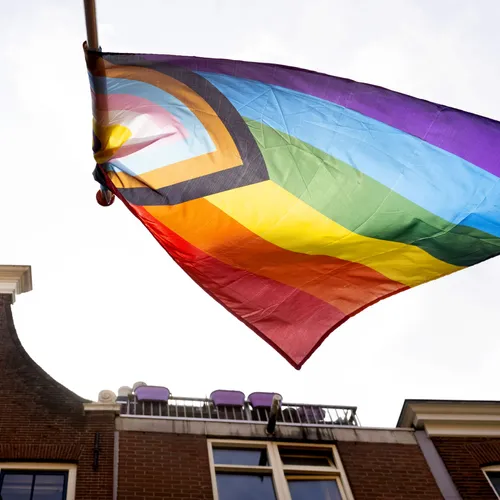 De dictator, de dominee en hun gezamenlijke vijand: homohaat als bindmiddel