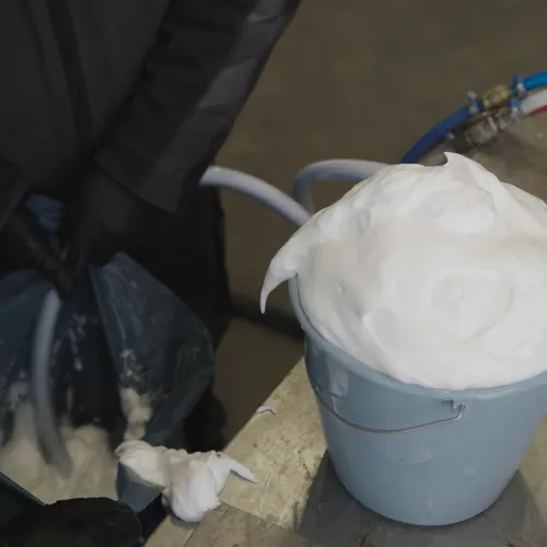 Huizen onbewoonbaar door gevaarlijk isolatieschuim, GGD slaat alarm