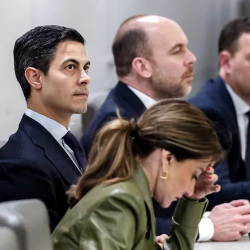 Alarmbellen voor WW en WIA