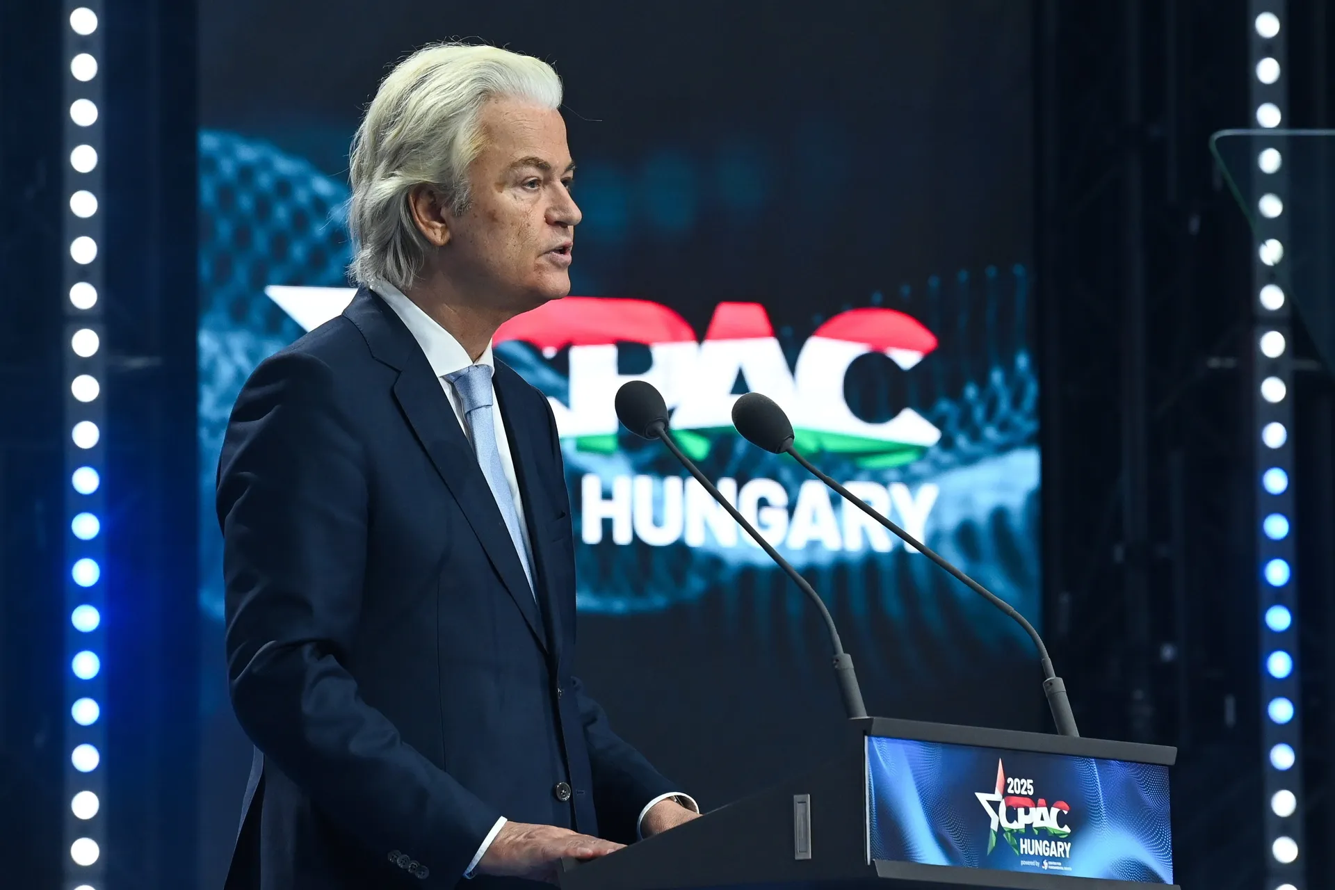 Afbeelding van Een andere kijk op democratie: Waarom het verdedigen van de status quo niet langer genoeg is