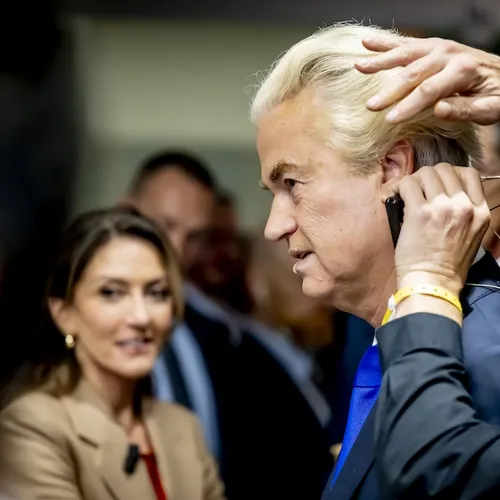 Niet links, maar rechts is extreem in het parlement