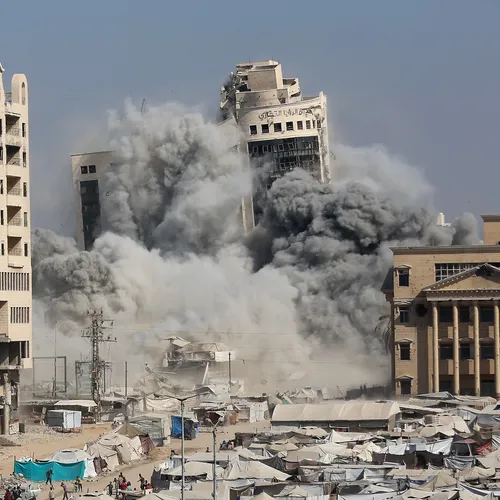 Israël verkeert in razernij en moet tegen zichzelf beschermd worden