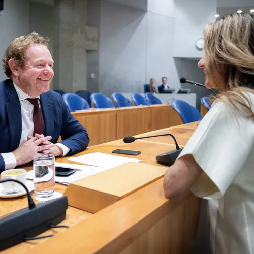 Politie gebruikt vrijwel onbekende inlichtingendienst om vreedzame activisten te volgen
