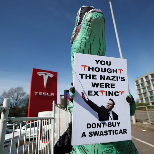 Franse autoriteiten tikken Tesla op de vingers wegens misleiding