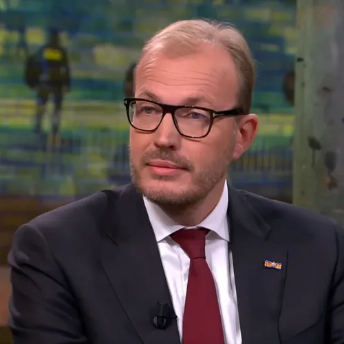 Politiek Den Haag ligt onderling op ramkoers, misschien moeten de nuchtere burgemeesters het een tijdje overnemen