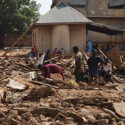 Klimaatcrisis: Meer dan 700 doden gevreesd na verwoestende overstromingen Nigeria