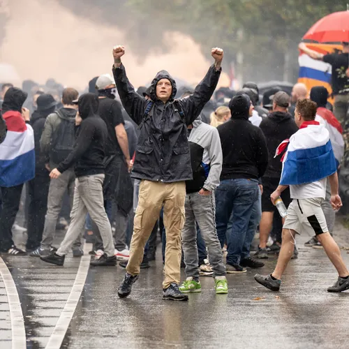 Zilveren Camera-rapport verhult radicalisering aan de rechterflank en normalisering van extreemrechts