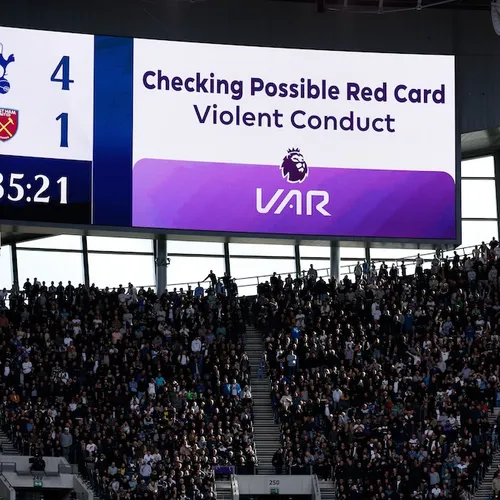 De onzichtbare werkers achter de enorme hoeveelheid data in het voetbal