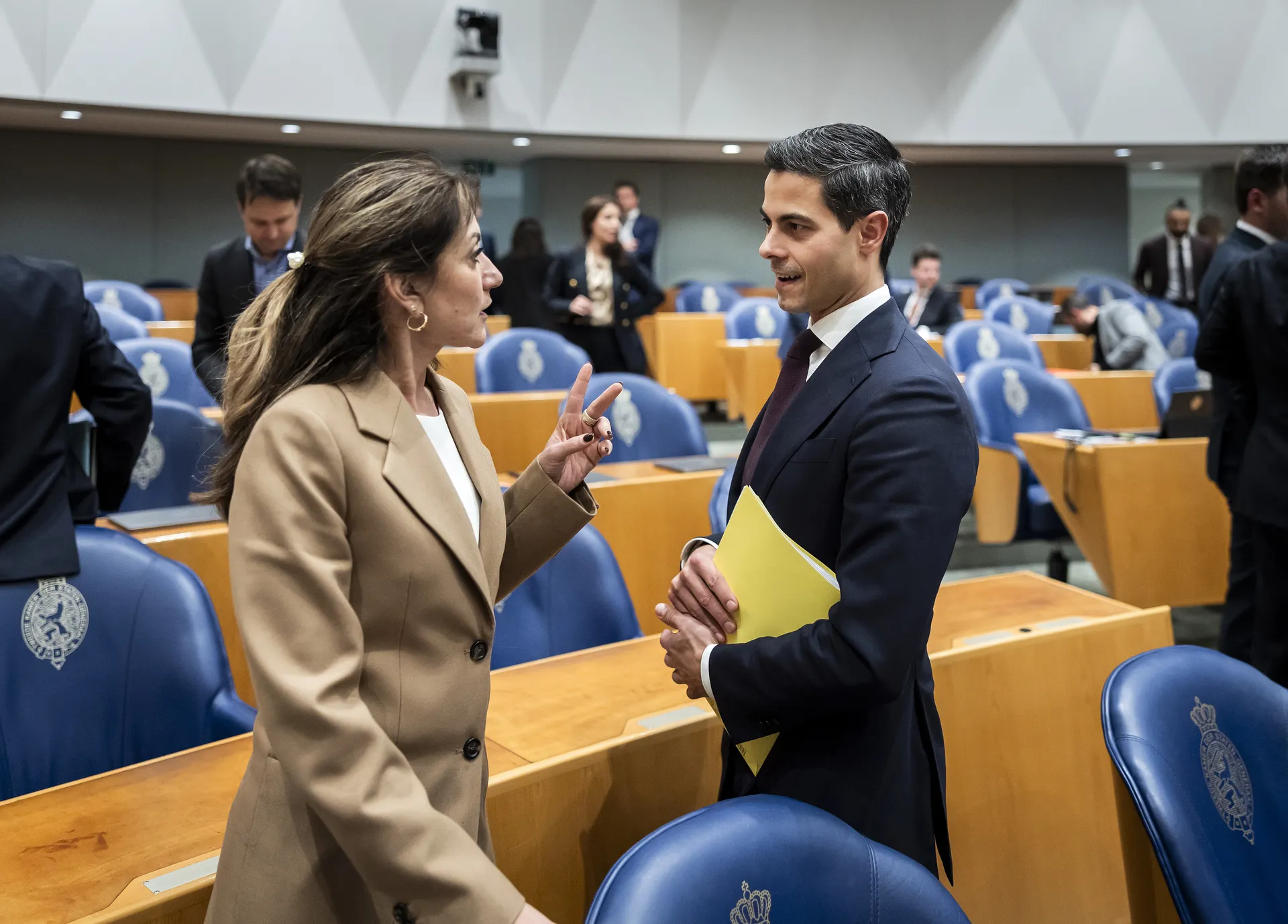 Afbeelding van Eerst je huis opeten, dan pas hulp