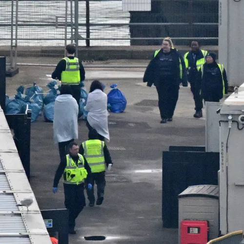 Britten willen vluchtelingen hun sieraden afpakken