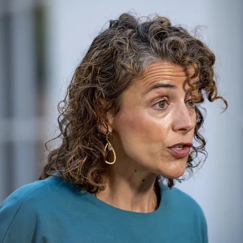 ‘Klimaatbeleid’ Sophie Hermans zakt als kaartenhuis in elkaar, Shell en BP leunen achterover