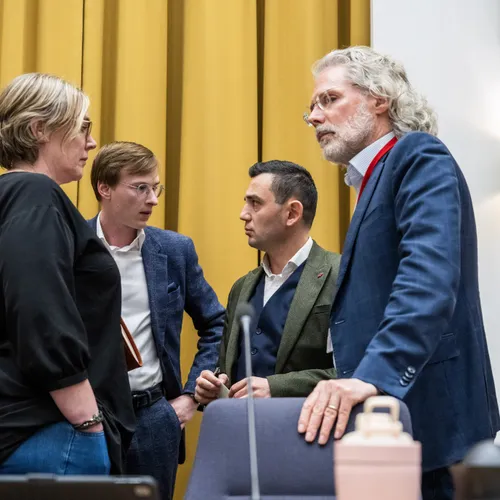 Op wie moeten de Gorkummers in hemelsnaam stemmen?