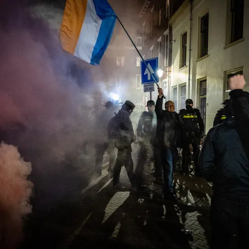 Slogan ‘Wij eisen Nederland terug’ verraadt vooral een diepe verslaving aan slachtofferschap