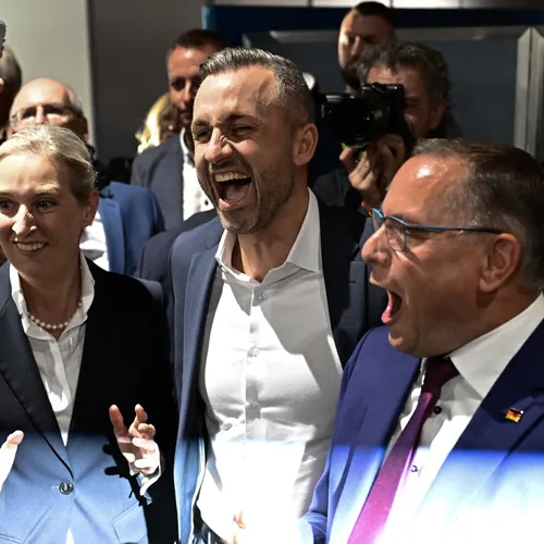 Racisten, Holocaust-ontkenners, antivaxxers en Poetin-vereerders winnen verkiezingen Saksen-Anhalt