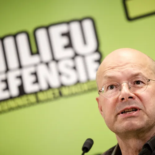 Raad van toezicht Milieudefensie stapt op om verzwijgen extreemrechts verleden Donald Pols