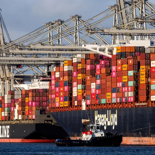 Vergeet Hoogvliet, Hoek van Holland, Rozenburg, Heijplaat en Pernis niet in de grote visies voor de Rotterdamse haven