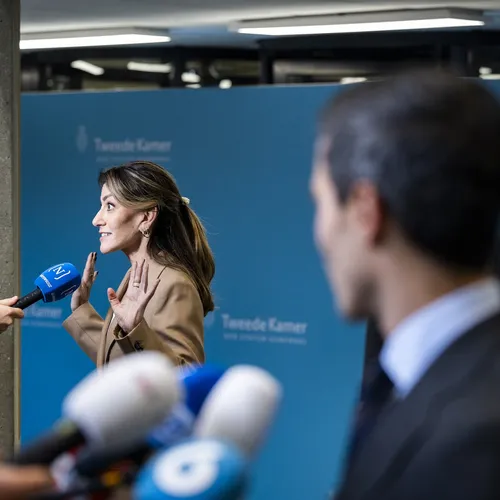 Sociaal kapitaal: Waarom Nederland van het Yesilgöz-slot af moet