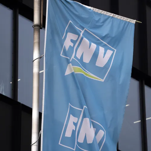 FNV in de greep van bezoldigde vakbondsbaronnen