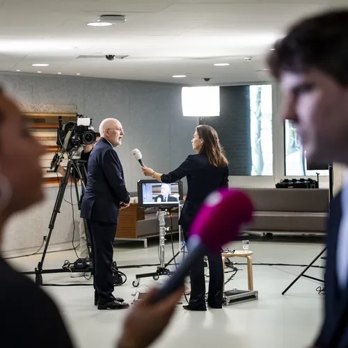 Plannen GL-PvdA maken huizen betaalbaarder, CDA verhoogt btw en maakt zorg duurder