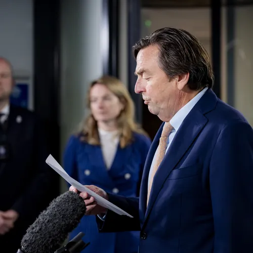 VVD-verzinsel nekte Wijers, NRC door het stof