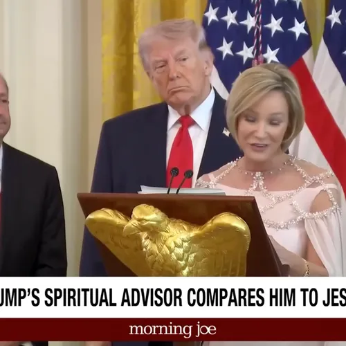 Christenen geschokt, Trump laat zichzelf met Jezus vergelijken