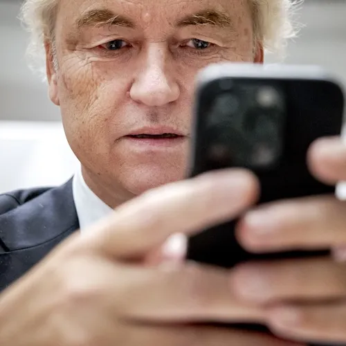 Waar blijft nu de dreigende tweet van Wilders tegen Christophe Fouquet van ASML?