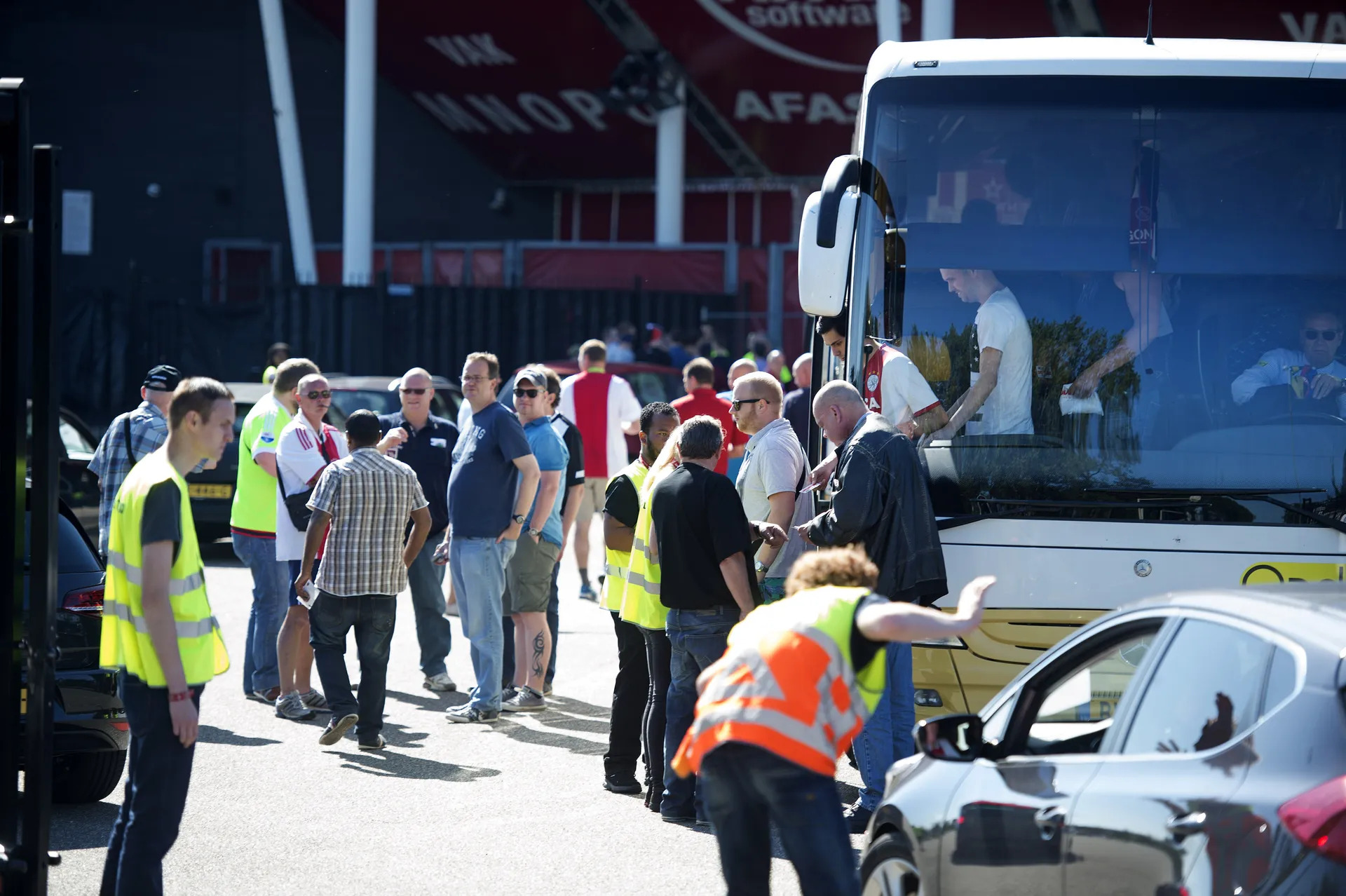 Afbeelding van Stop met greenwashing: het voetbal verstikt zichzelf in uitlaatgassen