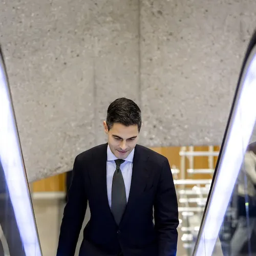 De feeks, de formateur en de fragiele ruggengraat van D66