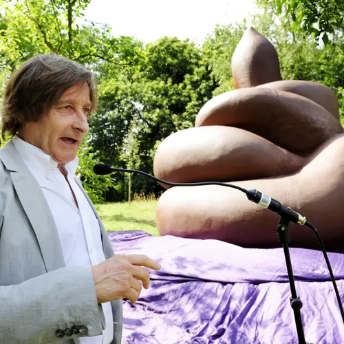 Nu Wim T. dan zogenaamd dood is is het tijd voor meer Wim T.