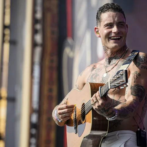 De hetze tegen Douwe Bob laat zien dat er in anderhalf jaar weinig is veranderd