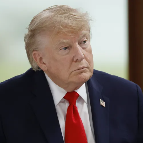 ‘Meesteronderhandelaar’ Trump belooft 300 miljard dollar in Iran te investeren