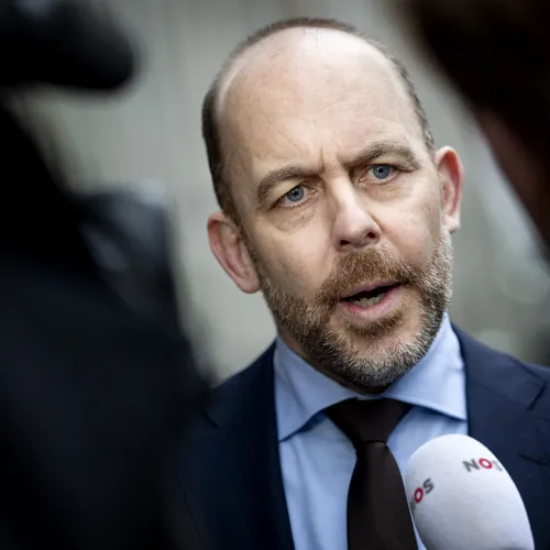 Kabinet-Jetten wil asielzoekers deporteren naar kampen buiten Fort Europa