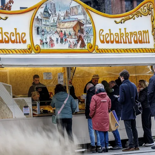 Effe dollen met al die nerveuze mannen in de rij voor de feestdagen
