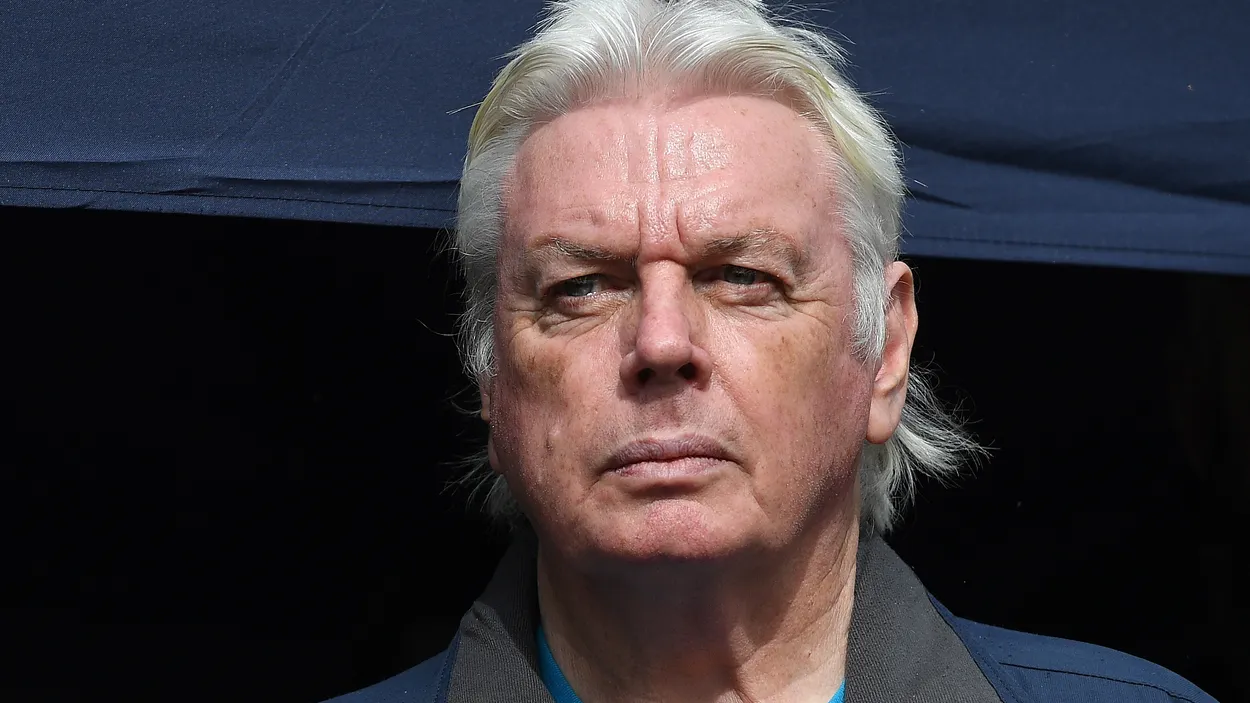 David Icke Net Worth Antisemitische complotdenker mag Nederland niet in - Joop - BNNVARA