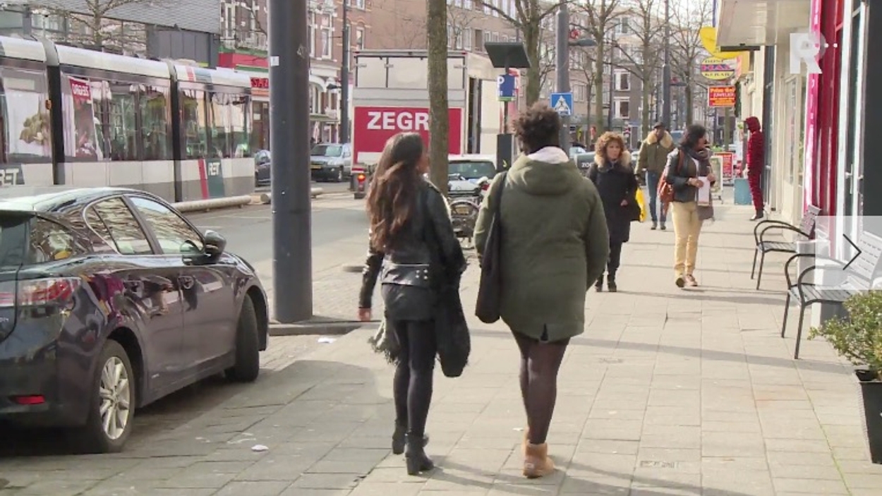 Veel Rotterdamse vrouwen hebben last van straatintimidatie - Joop